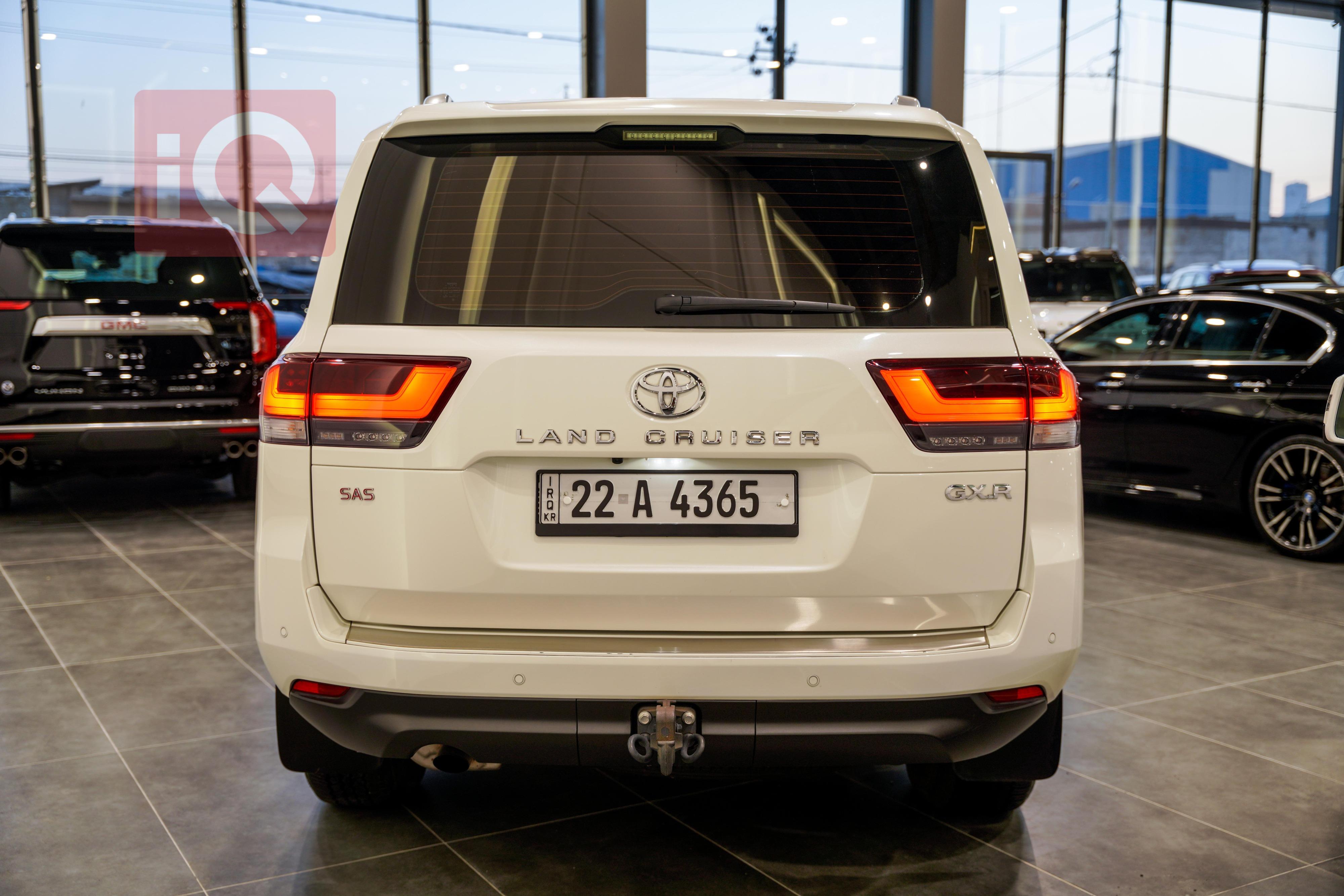 Toyota Land Cruiser